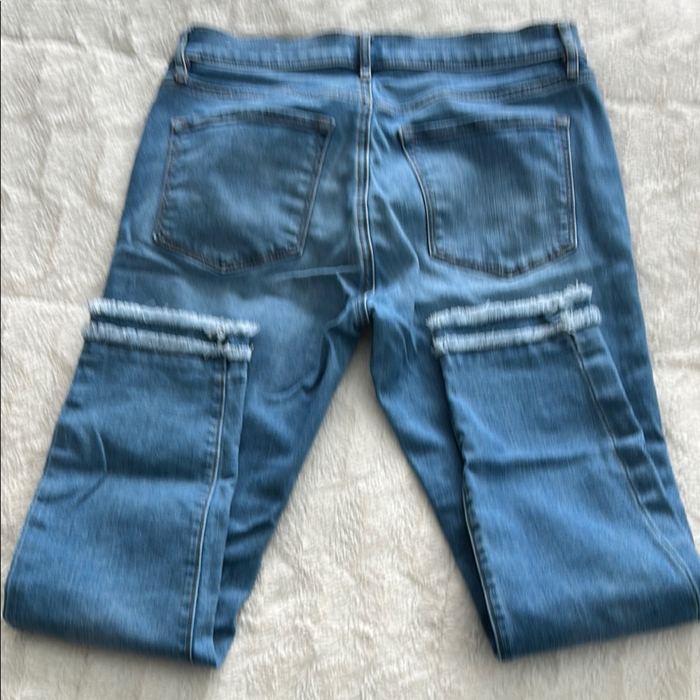 Stylish Blue Distressed Jeans